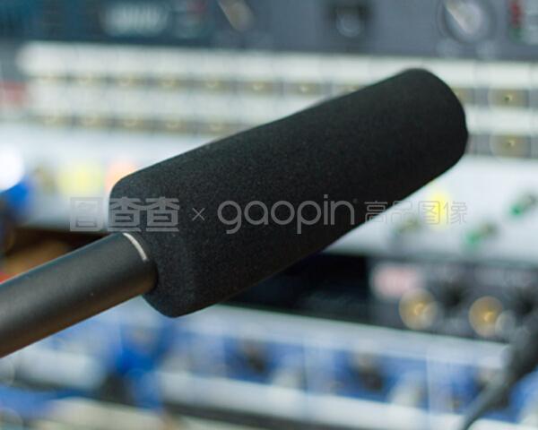 探秘录音室 音响装置与设备特写解析